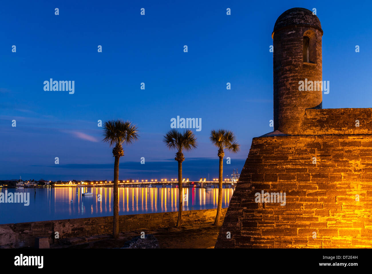 Historischen Castillo de San Marcos in der Dämmerung in St. Augustine, Florida Stockfoto Historischen Castillo de San Marcos in der Dämmerung in St. Augustine, Florida Stockfoto