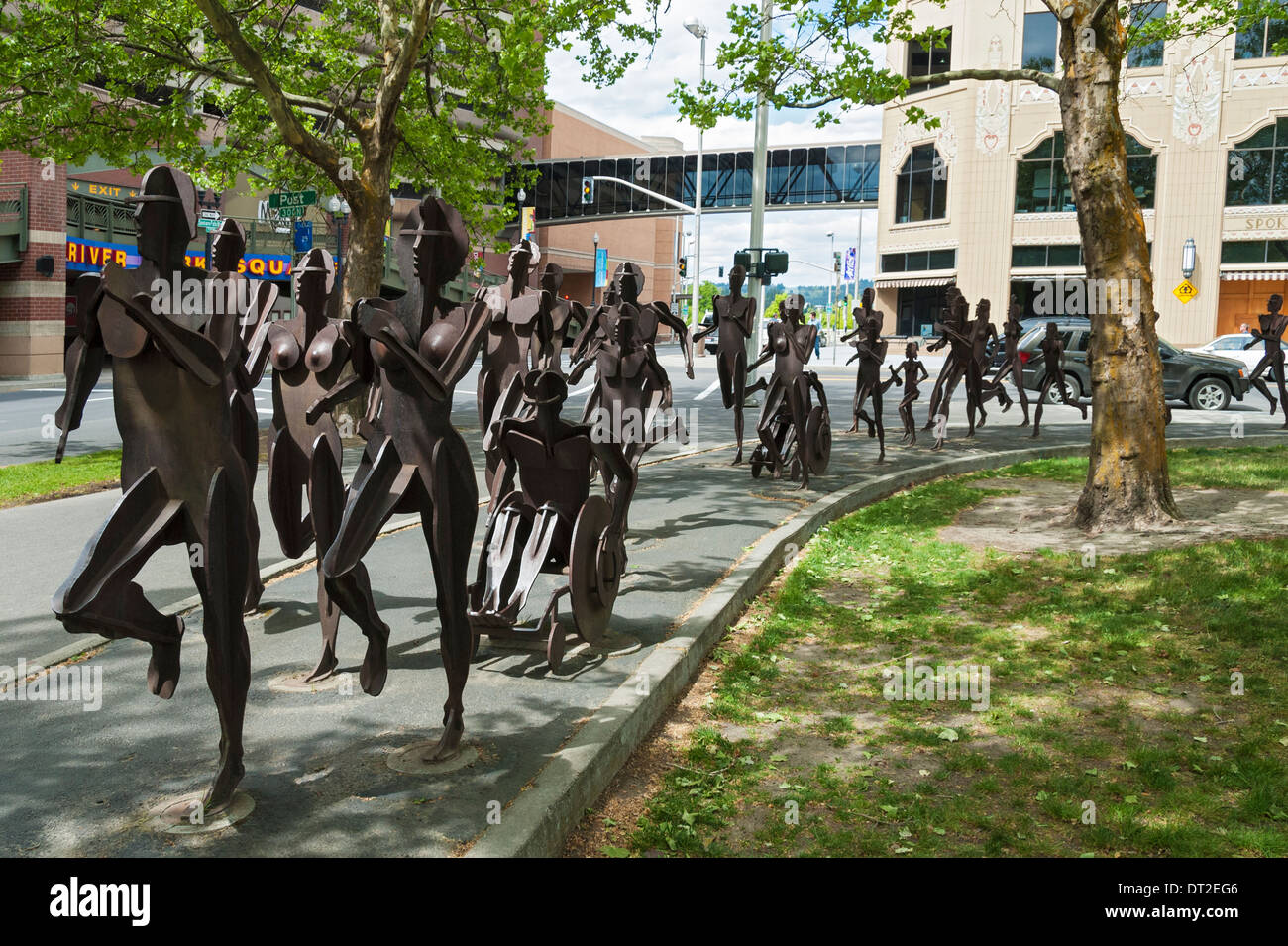 Washington, Spokane, "Die Freude der laufen zusammen" Metall-Skulptur-Installation des Künstlers David Govedare, 1985 Stockfoto