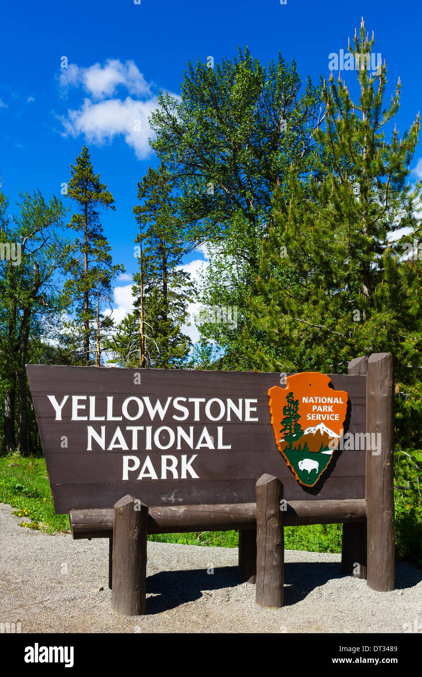 Schild am Osteingang, Yellowstone-Nationalpark, Wyoming, USA Stockfoto