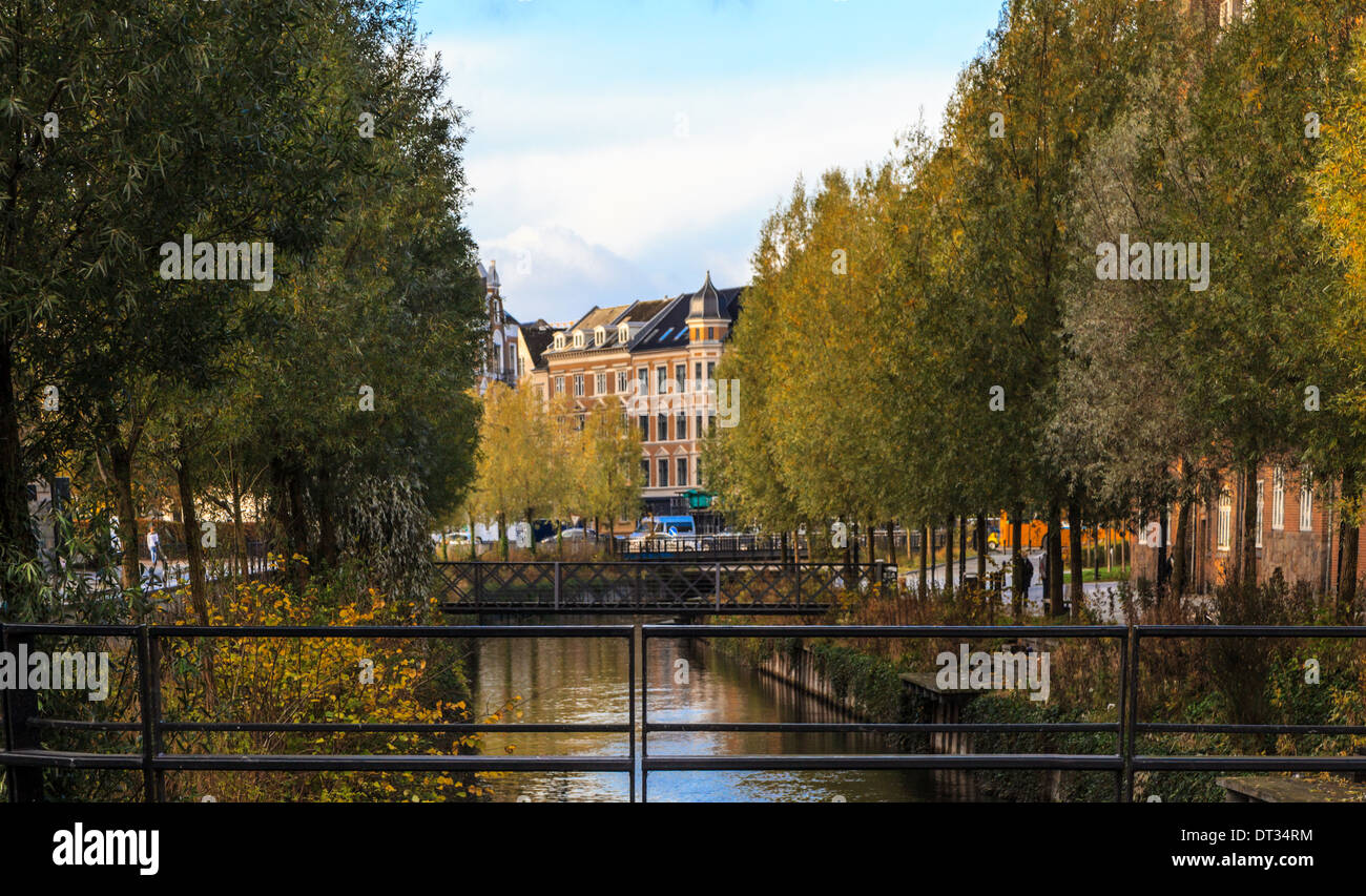 Die dänische Stadt Aarhaus, entlang des Flusses suchen Stockfoto