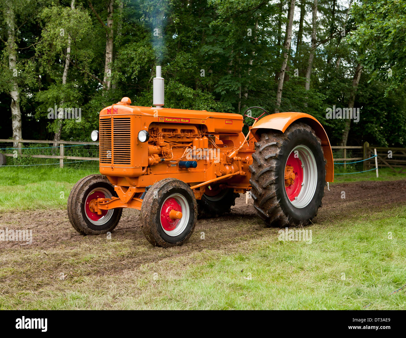 Minneapolis-Moline GB Traktor Stockfoto