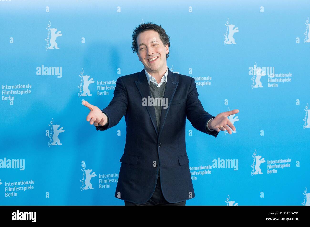 Berlin, Deutschland. 7. Februar 2014. Der Film "Yves Saint Lourent'' im Berlinale am 7. Februar 2014. Jalil Lespert Regisseur und Schauspieler Pierre Niney, Guillaume Gallienne, Charlotte Le Bon, Marie De Villepin, Nikolai Kinski und Produzent Wassim Beji. Goncalo Silva/NurPhoto/ZUMAPRESS.com/Alamy © Live-Nachrichten Stockfoto