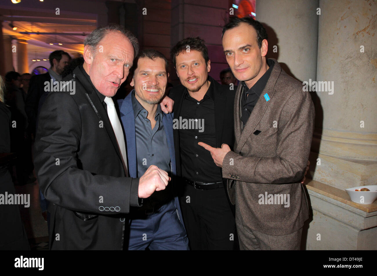 Michael Mendl, Götz Otto, Roman Knizka, Anatole Taubman Teilnehmer der blauen Stunde Party auf der 64. Internationalen Filmfestspiele Berlin / Berlinale 2014 am 7. Februar 2014 in Berlin, Deutschland. Stockfoto