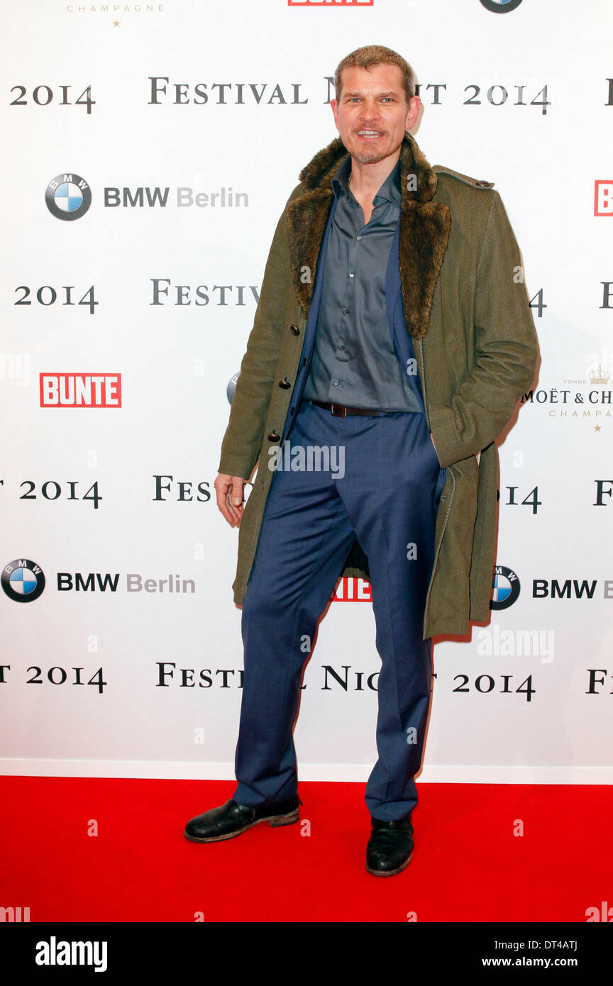 Berlin, Deutschland. 7. Februar 2014. Goetz Otto besucht die Bunte & BMW Festival Nacht 2014 bei der 64. Internationalen Filmfestspiele Berlin / Berlinale 2014 am 7. Februar 2014 in Berlin, Deutschland. Bildnachweis: Dpa/Alamy Live-Nachrichten Stockfoto
