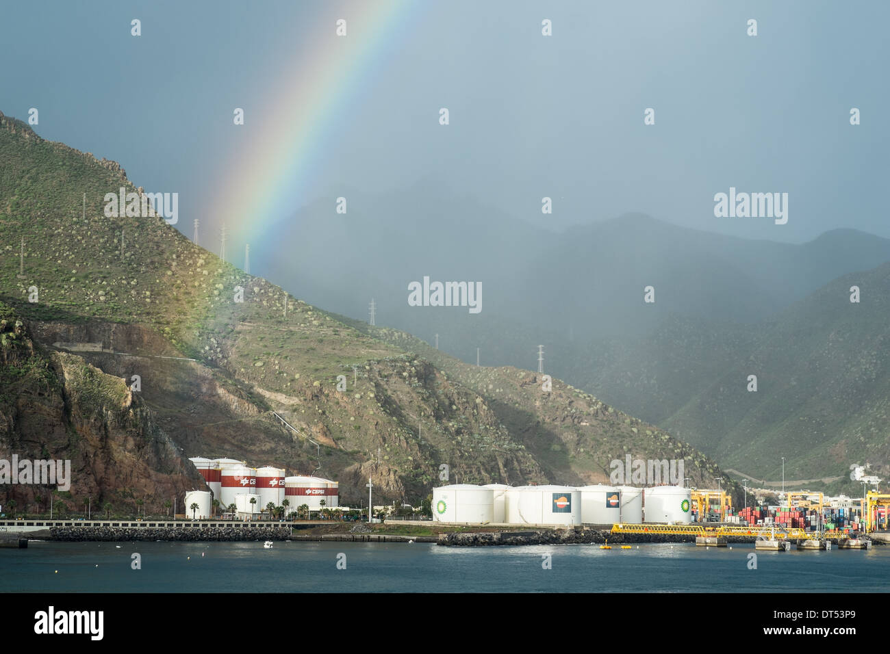 Petrochemie-Website oder Raffinerie, Madeira, Portugal. Stockfoto