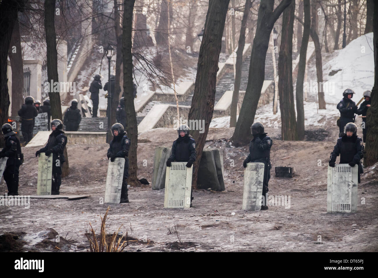 Regierungsnahe Aufstandpolizei während Euromajdan in Kiew, Ukraine. Stockfoto