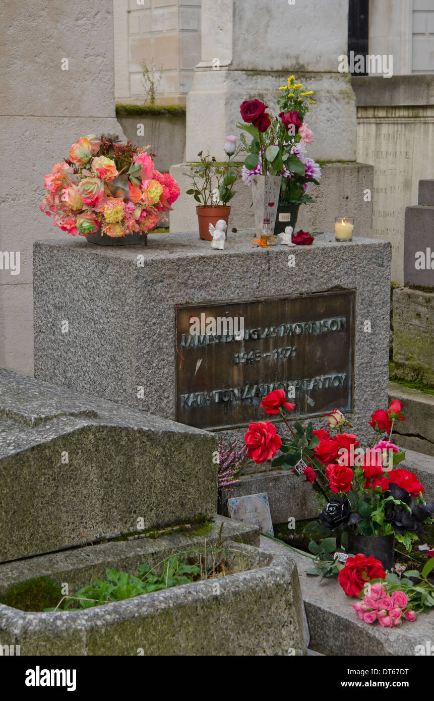 Grab von Jim Morrison auf dem Friedhof Pere Lachaise in Paris, Frankreich. Stockfoto