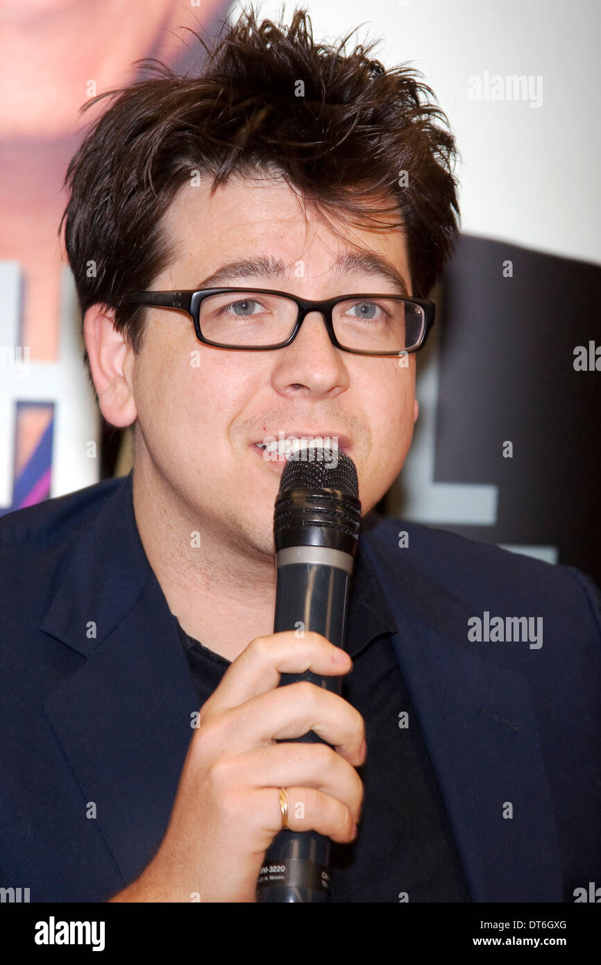 Michael McIntyre Komiker, Schauspieler, Moderator bei einer Veranstaltung im Asda Derby.Derbyshire Stockfoto
