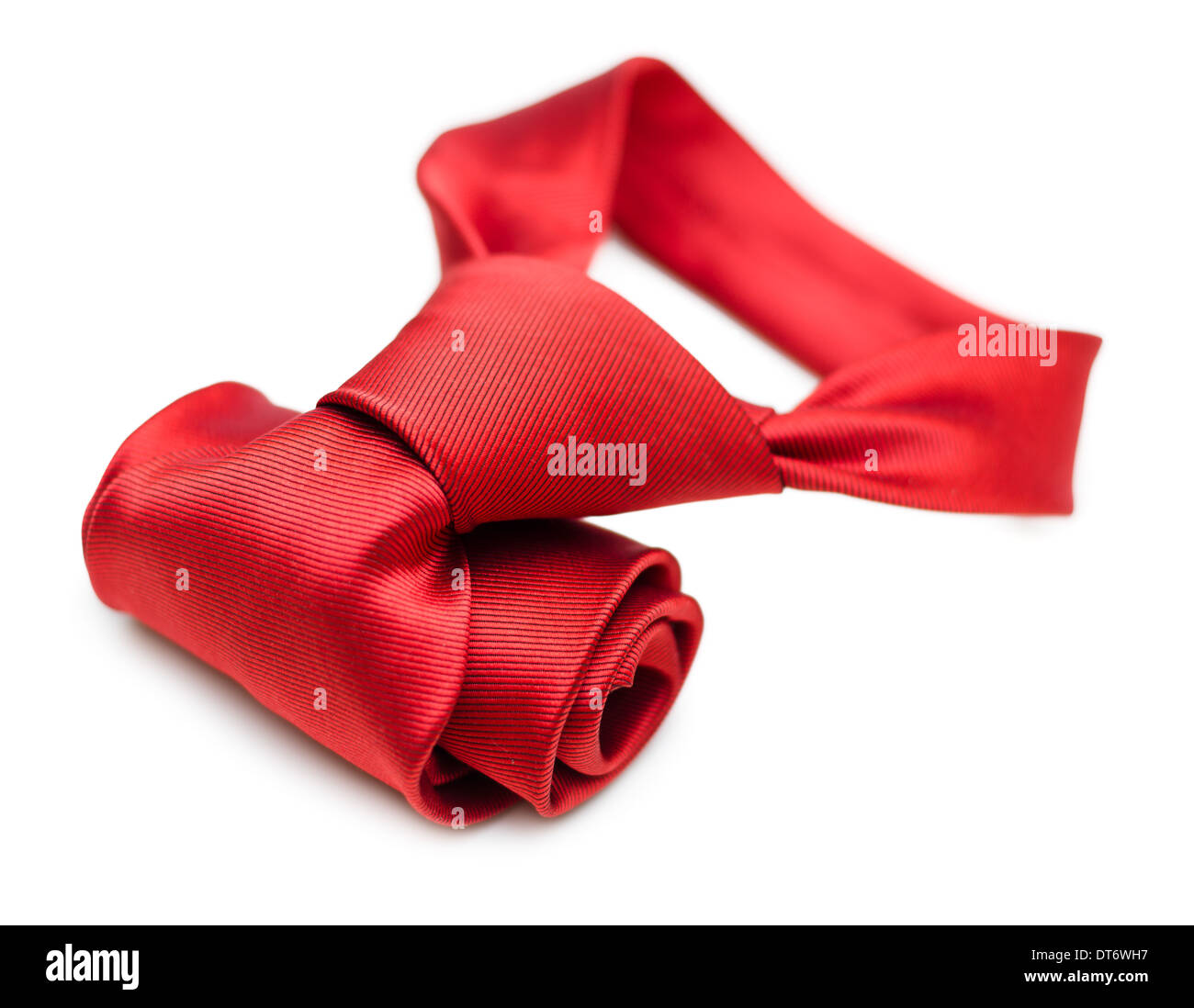 Rote Krawatte isolierten auf weißen Hintergrund. Close-up. (Schuss mit selektiven Fokus). Stockfoto