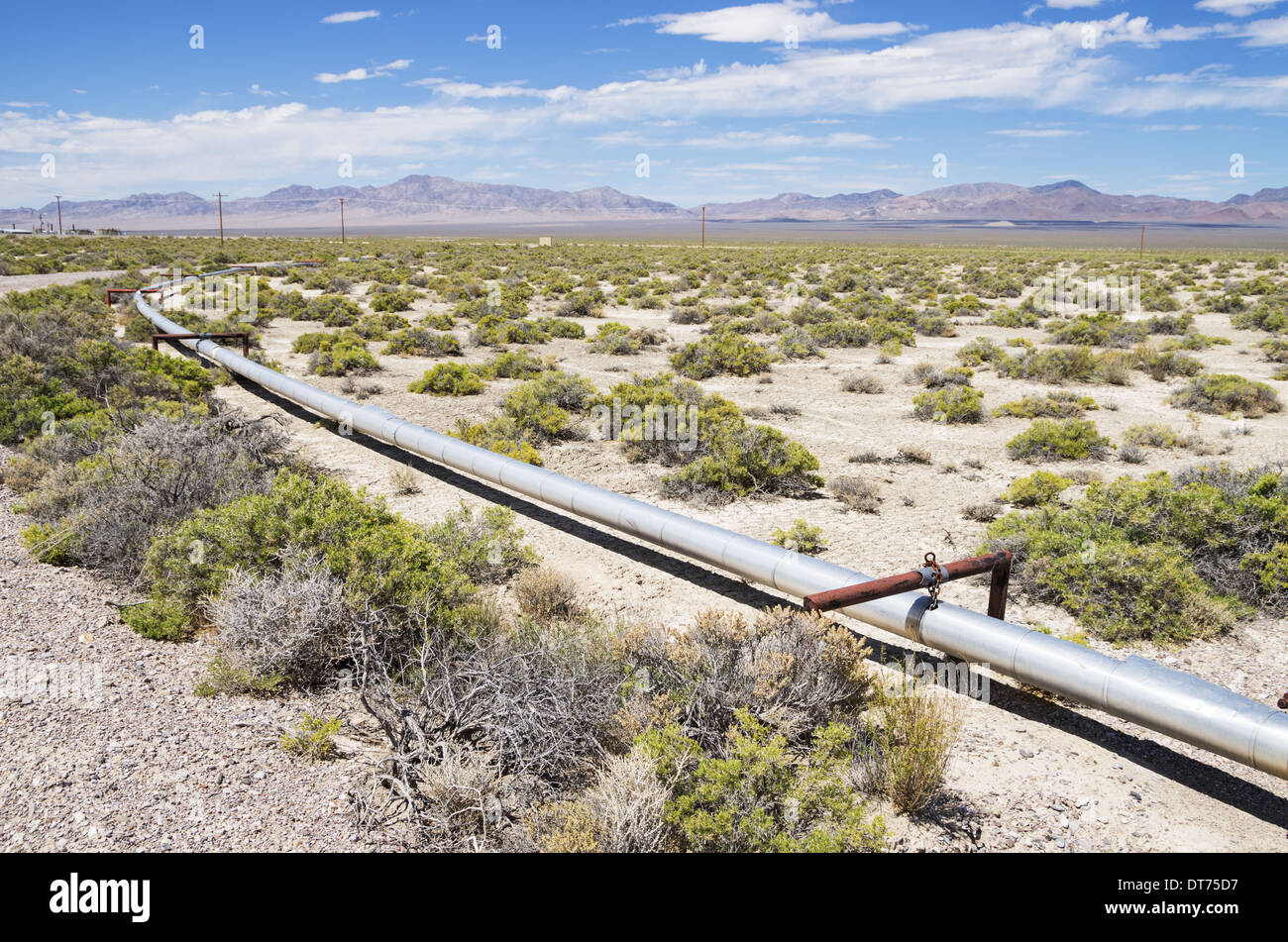 kleinen ÖlPipeline in der Wüste in New Mexico Stockfoto, Bild