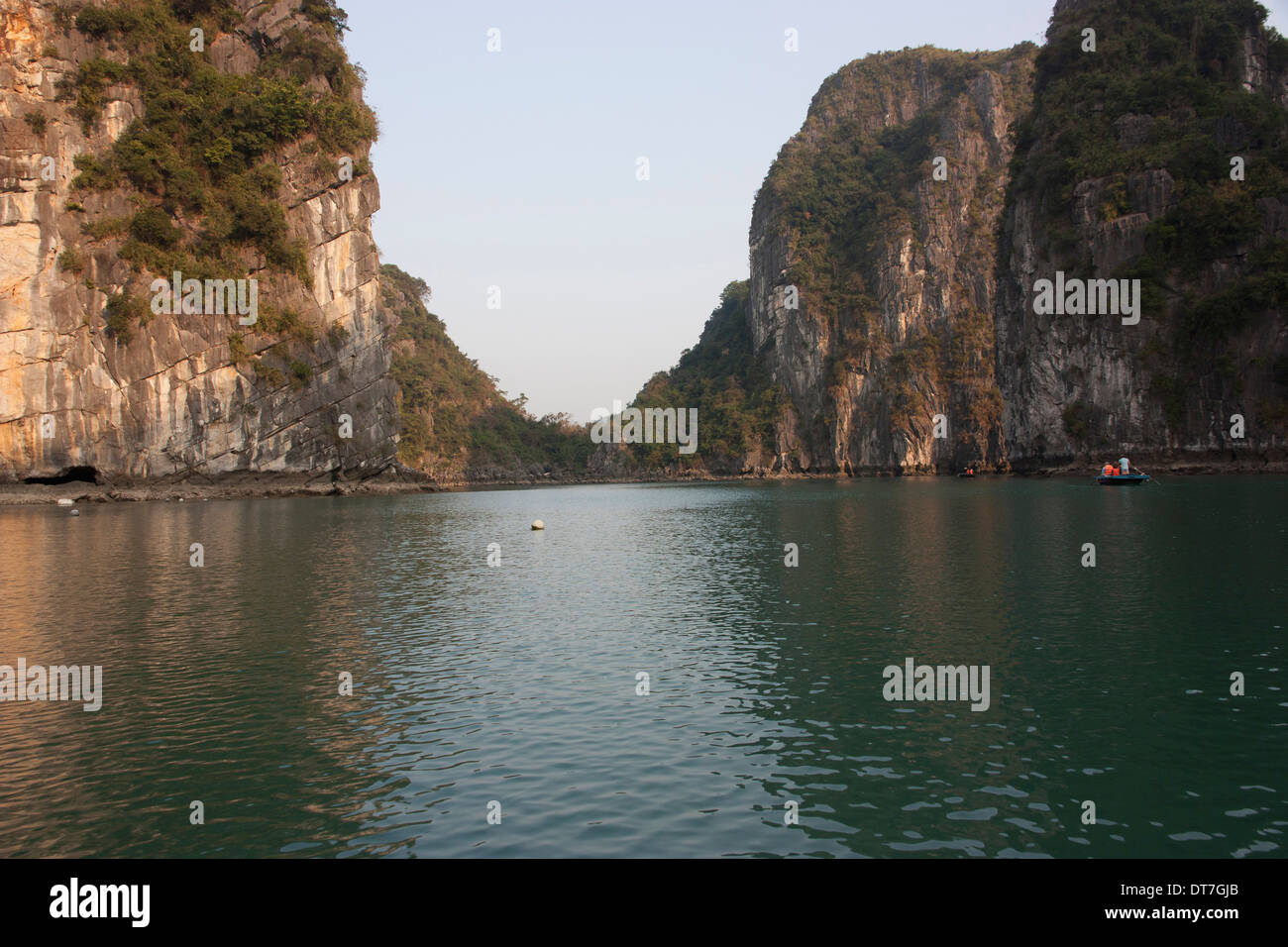 in Halong Bucht anzeigen Stockfoto