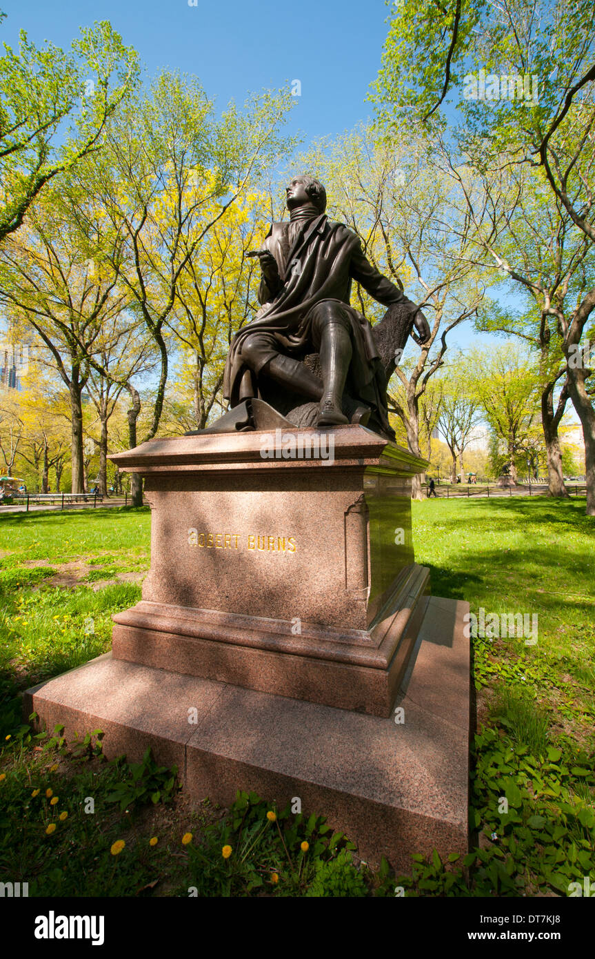 Robert Burns Statue auf der Mall in Central Park in New York City, USA Stockfoto
