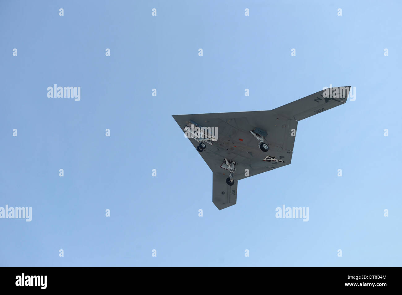 Ein X-47 b unbemannte Kampf Luftsystem im Flug. Stockfoto