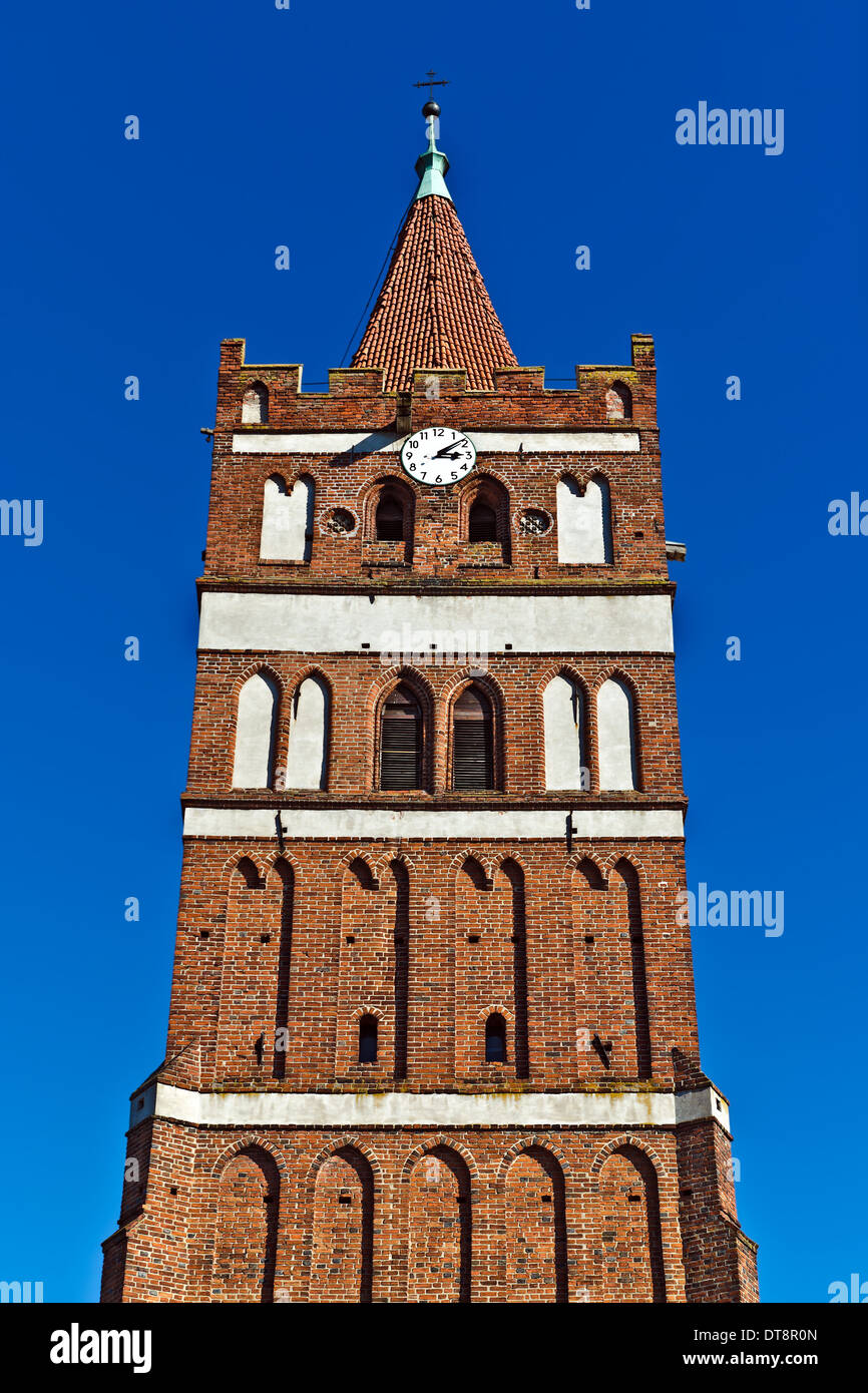 Kirche des Heiligen Georg (Kirche Friedland). Pravdinsk (bis 1946 Friedland), Oblast Kaliningrad, Russland Stockfoto