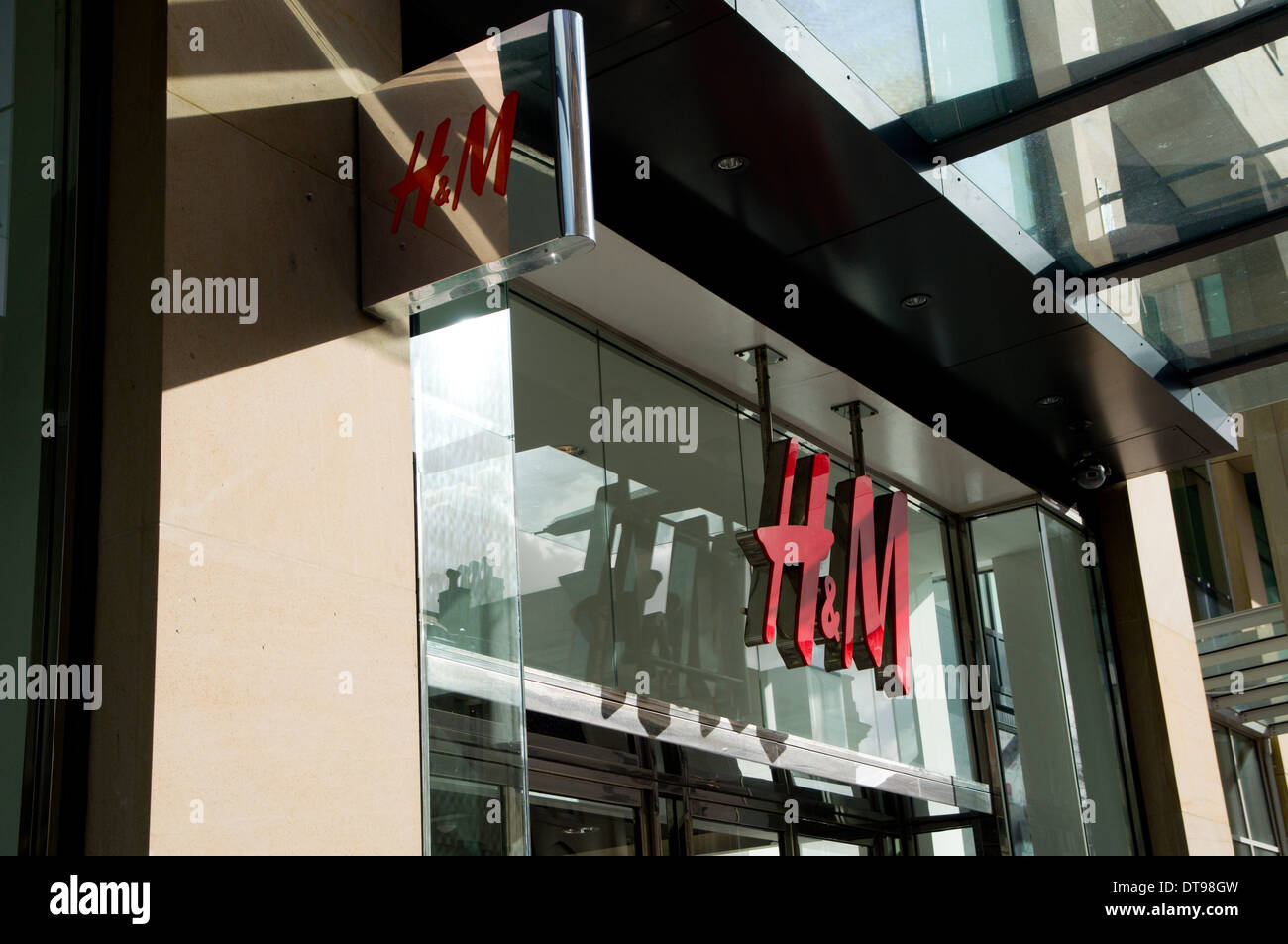 H & M Mode Shop, Cardiff, Wales. Stockfoto