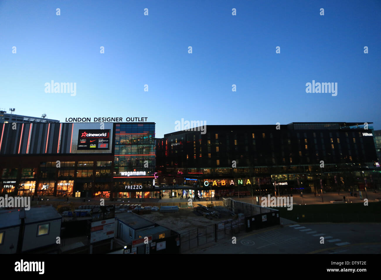 Londoner Designer shopping Outlet und Hilton Hotel, Wembley Park Stockfoto