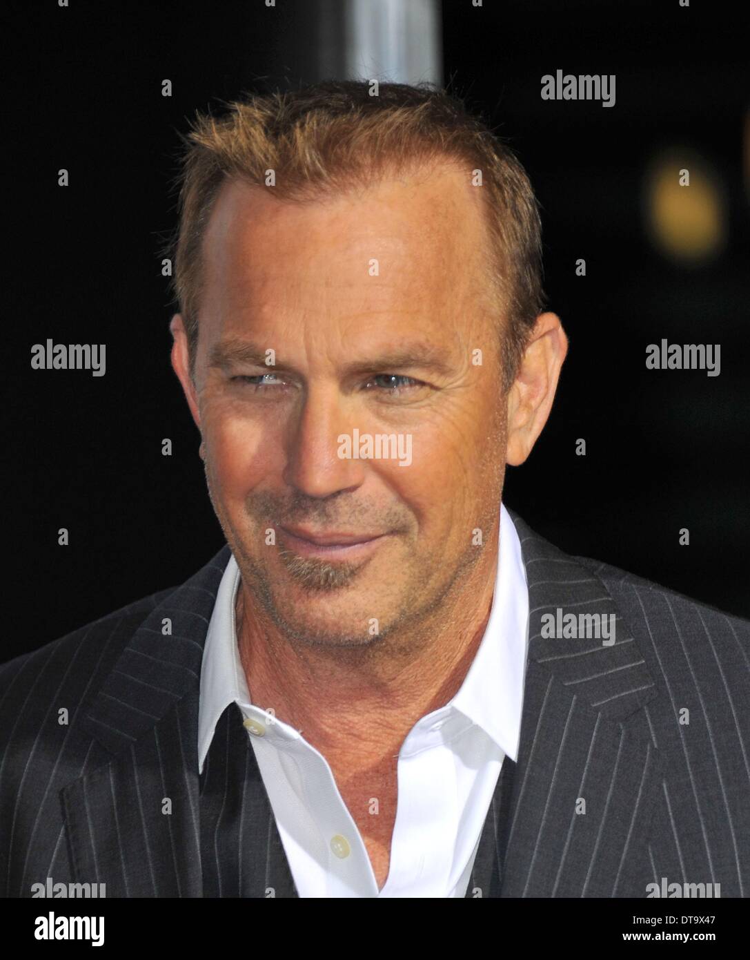 Los Angeles, CA, USA. 12. Februar 2014. Kevin Costner im Ankunftsbereich für 3 Tage TO KILL Premiere, ArcLight Kinos, Los Angeles, CA 12. Februar 2014. Bildnachweis: Dee Cercone/Everett Collection/Alamy Live-Nachrichten Stockfoto