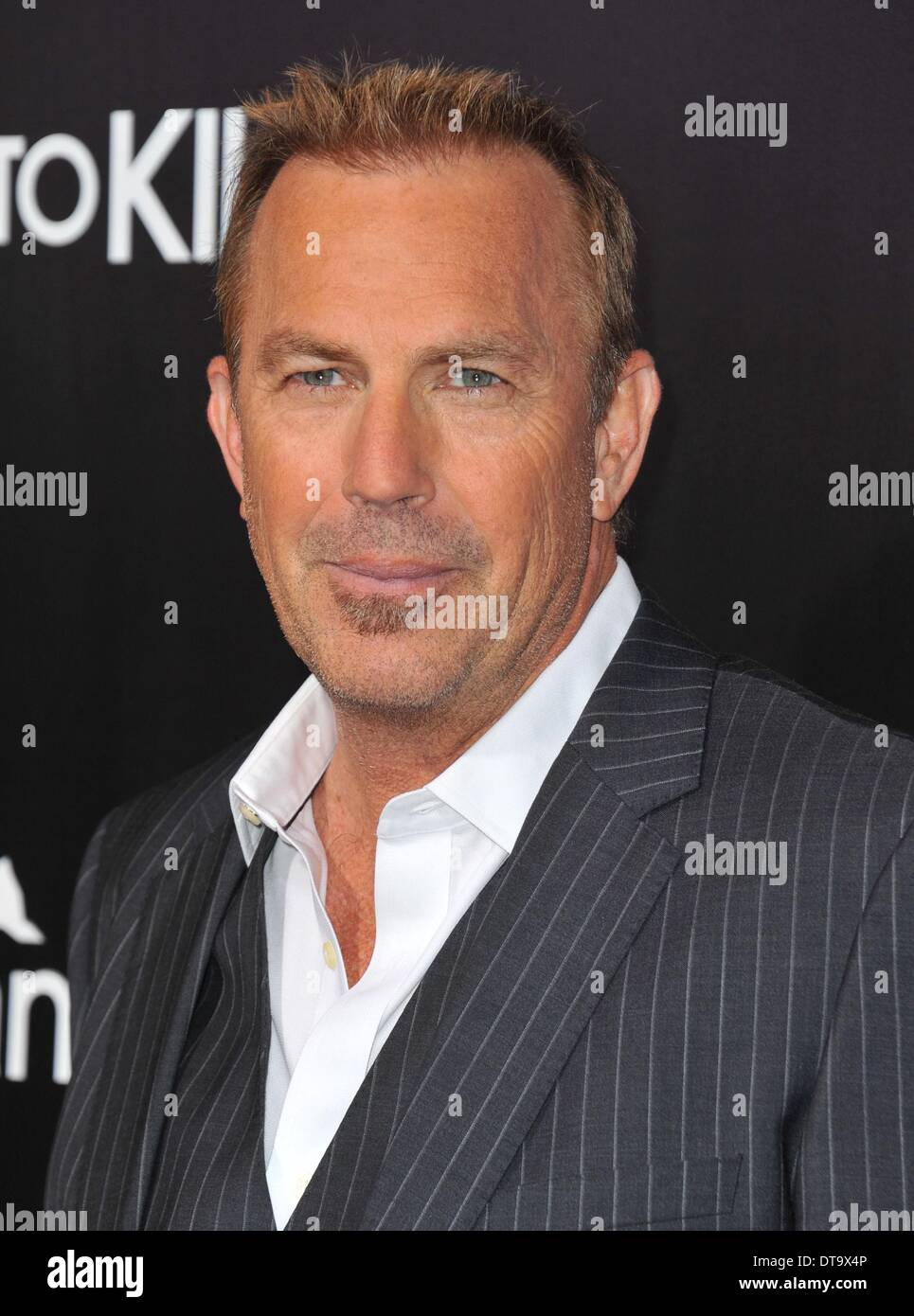 Los Angeles, CA, USA. 12. Februar 2014. Kevin Costner im Ankunftsbereich für 3 Tage TO KILL Premiere, ArcLight Kinos, Los Angeles, CA 12. Februar 2014. Bildnachweis: Dee Cercone/Everett Collection/Alamy Live-Nachrichten Stockfoto