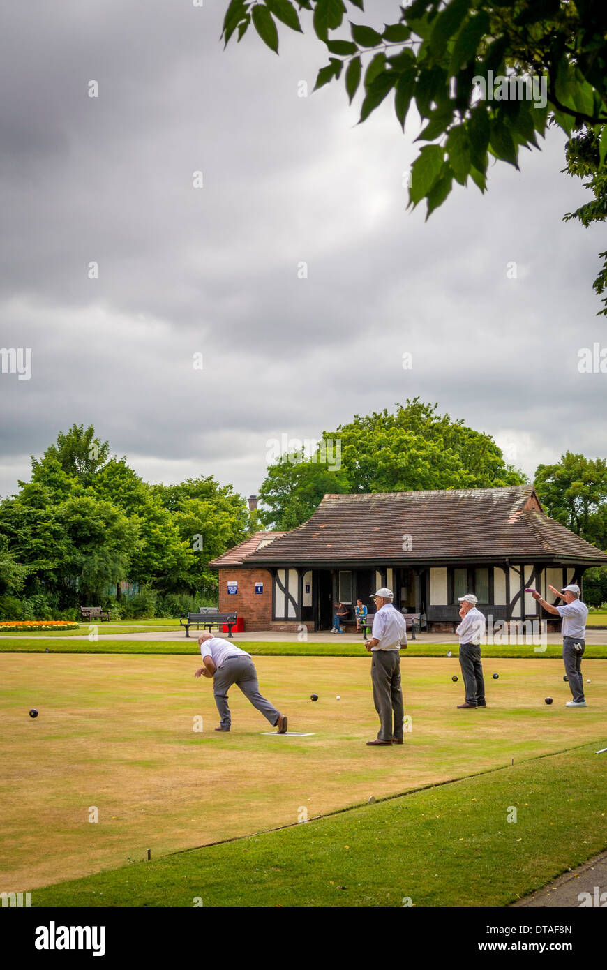 Bowling-Spiel im Gange Stockfoto