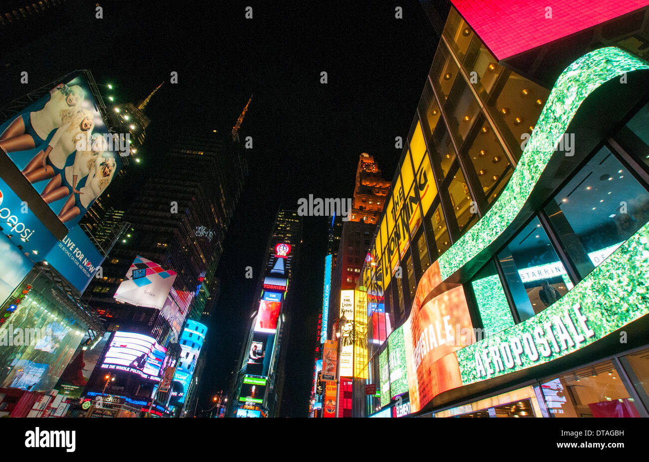 Times Square bei Nacht, Midtown Manhattan New York City USA Stockfoto