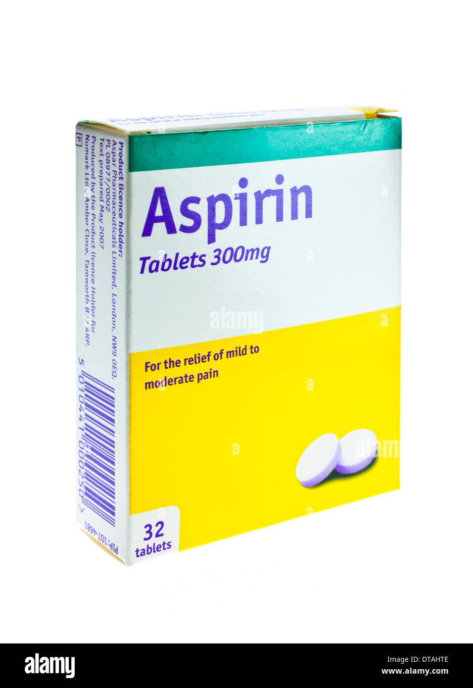 Feld von 32 Aspirin 300mg Tabletten auf weißem Hintergrund Stockfoto