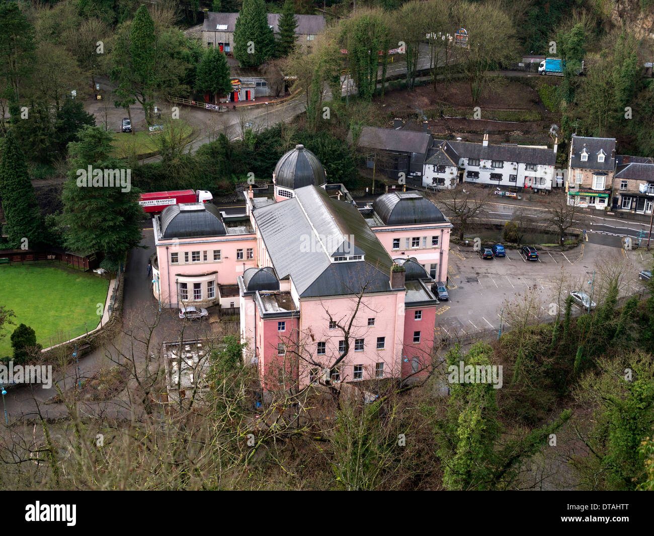 Matlock Bath, Derbyshire, uk, Fluss Derwent Tourismus Peak District Häuser Stockfoto