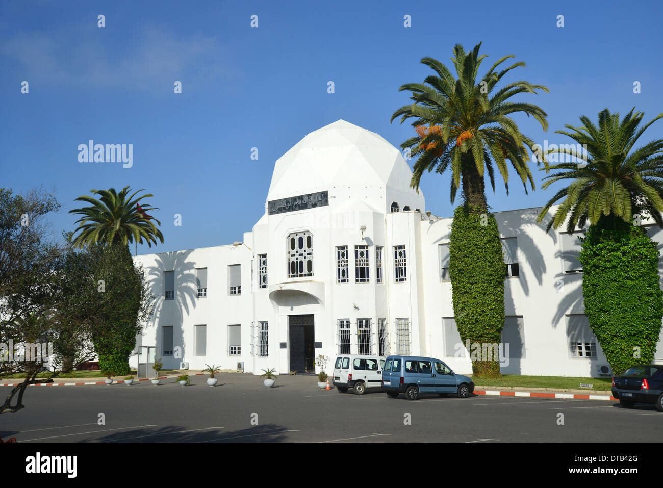 Verteidigung-Abteilung Gebäude, Rabat, Rabat-Salé-Zemmour-Zaer Region, Königreich Marokko Stockfoto