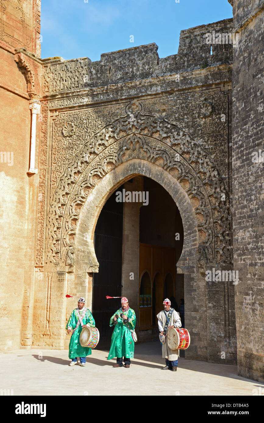 Gnouia Musiker, römische Ausgrabungsstätte Chellah (Sala Colonia), Königreich von Marokko, Rabat, Rabat-Salé-Zemmour-Zaer Region Stockfoto
