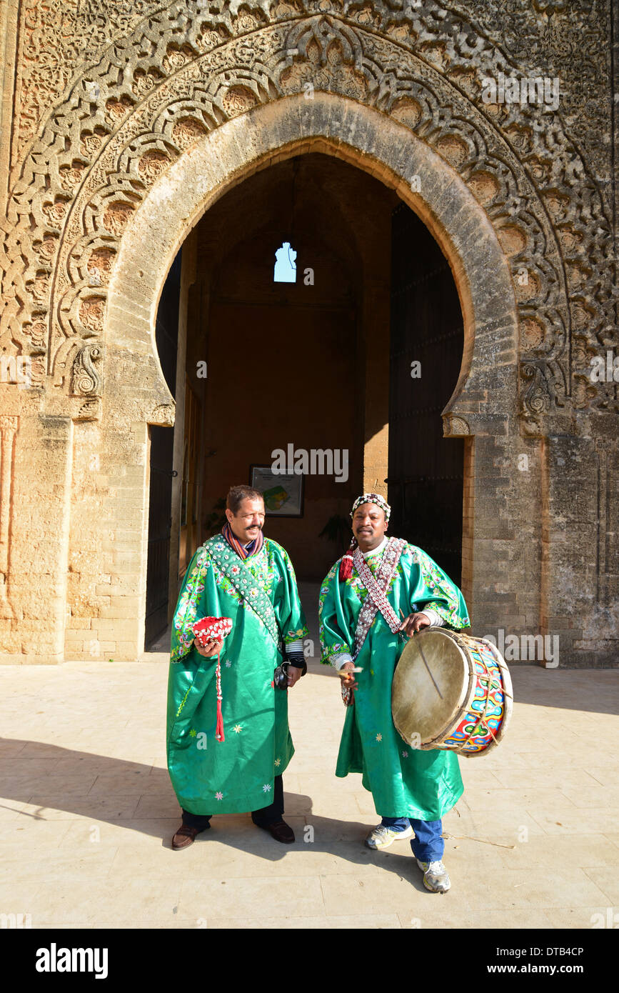 Gnouia Musiker, römische Ausgrabungsstätte Chellah (Sala Colonia), Königreich von Marokko, Rabat, Rabat-Salé-Zemmour-Zaer Region Stockfoto