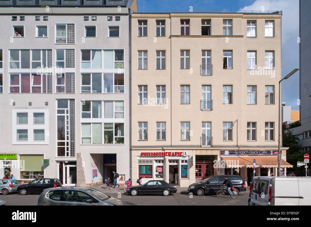 Berlin, Deutschland, Wohnsiedlung in s √ º Dlichen Friedrichstraße. Stockfoto