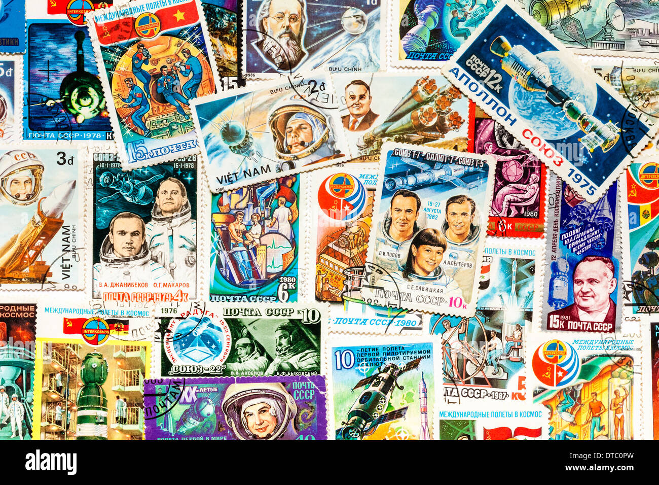 Briefmarken in verschiedenen Ländern zeigt Set Kosmos Kosmos Thema, ca. 1950-1990ss gedruckt Stockfoto