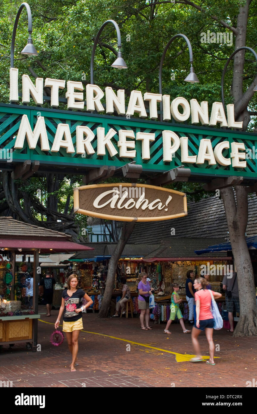 Internationaler Marktplatz, Zentrum von Waikiki, Honolulu, Oahu, Hawaii Stockfoto