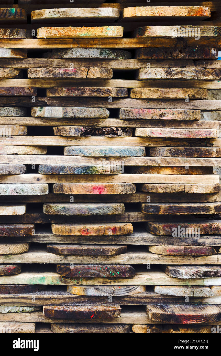 Hintergrund mit Holzbrettern gestapelt Stockfoto