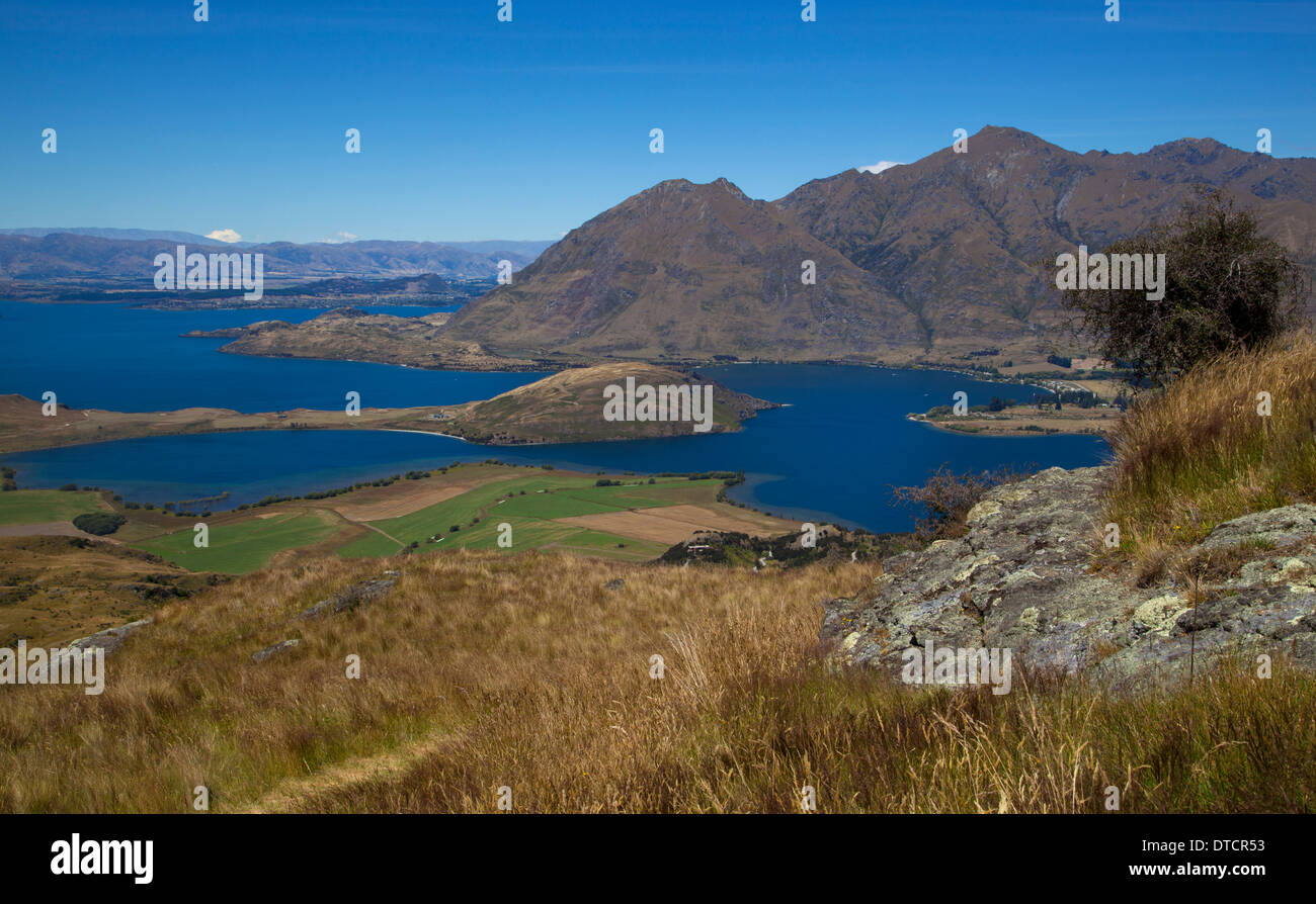 Blick über Lake Wanaka, Wanaka, Südinsel, Neuseeland Stockfoto