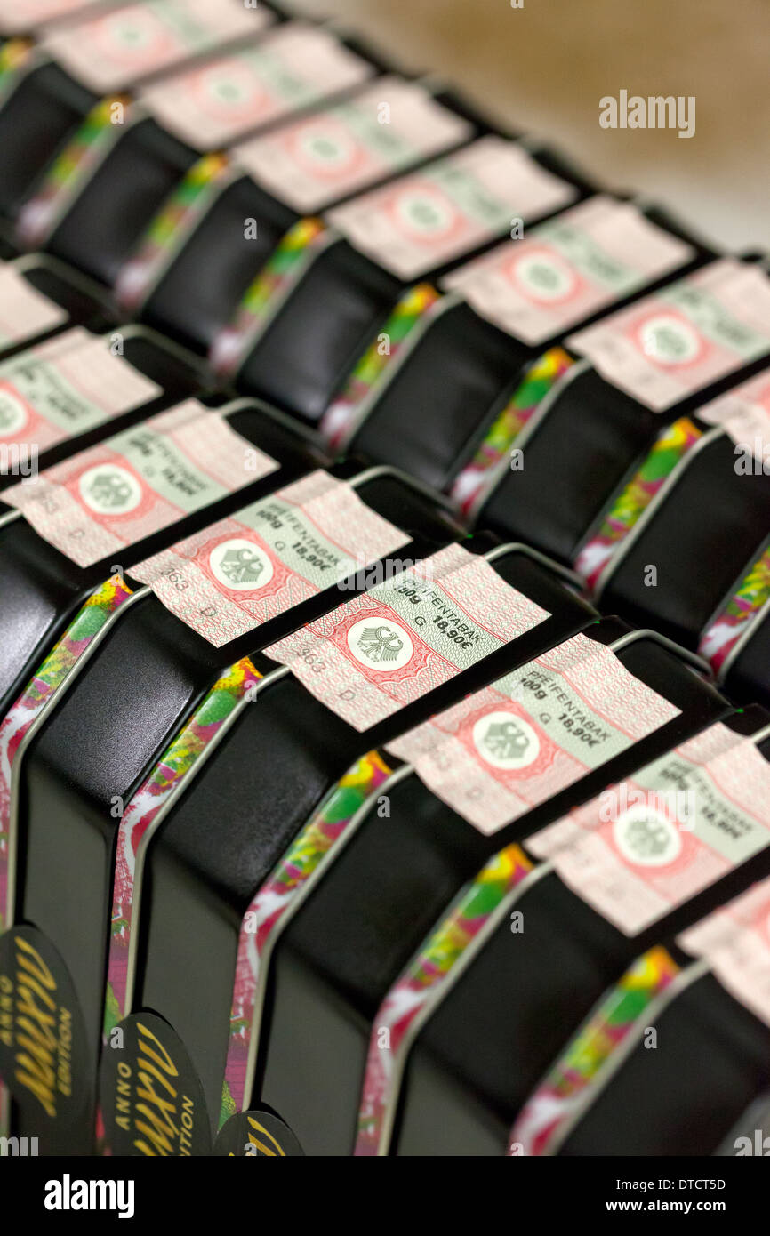 Berlin, Deutschland, Herstellung von Tabak in der Planta Tabak-Manufaktur Stockfoto