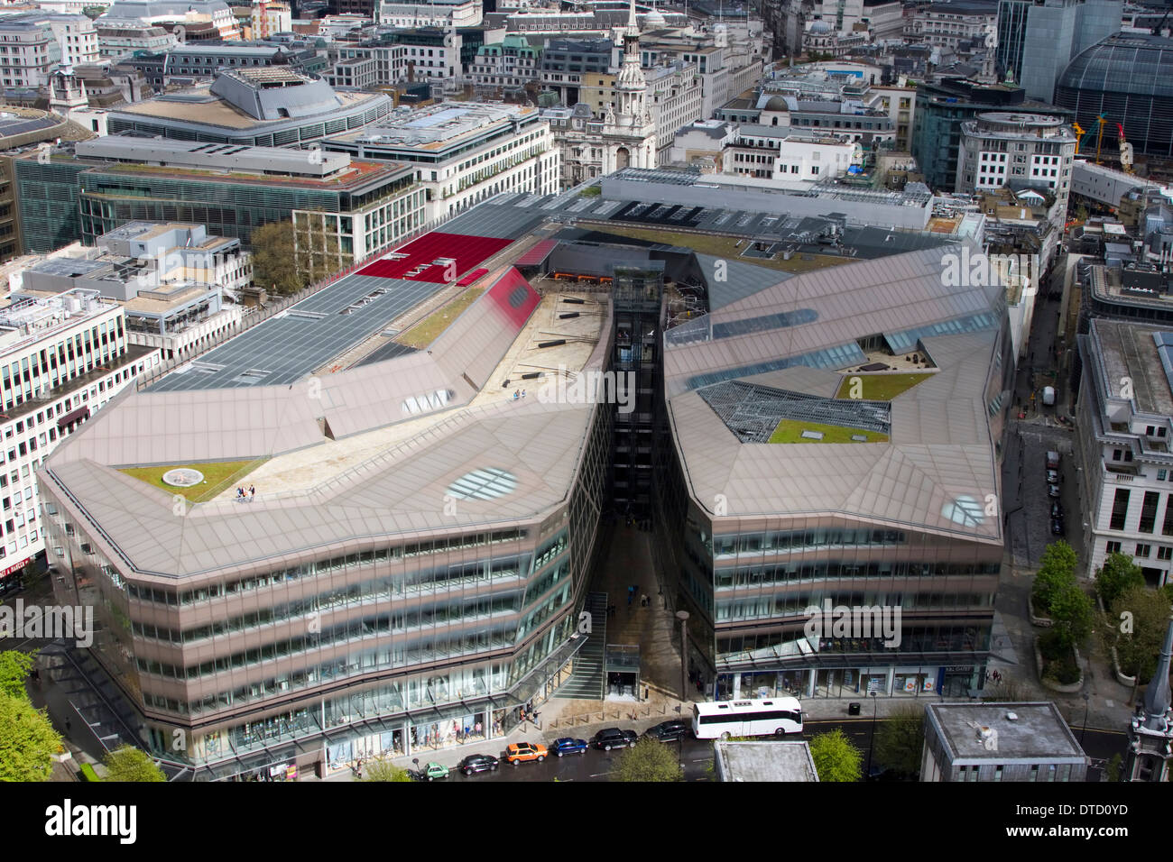 Eine neue Änderung als scheinen von der Golden Gallery von St. Pauls Cathedral, London, England. Stockfoto