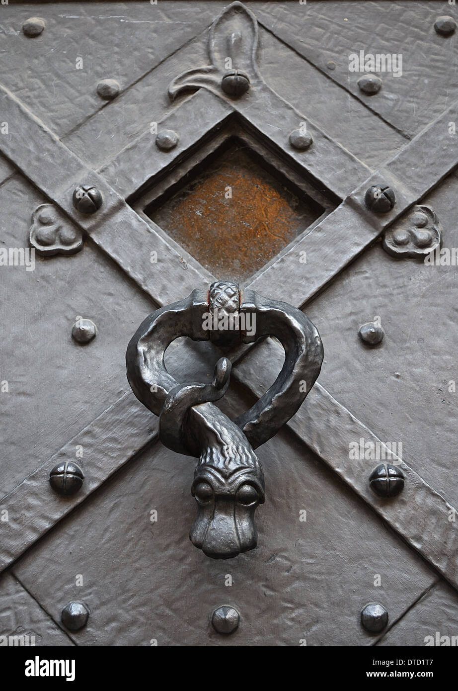 Alte Metall-Türgriff Stockfoto