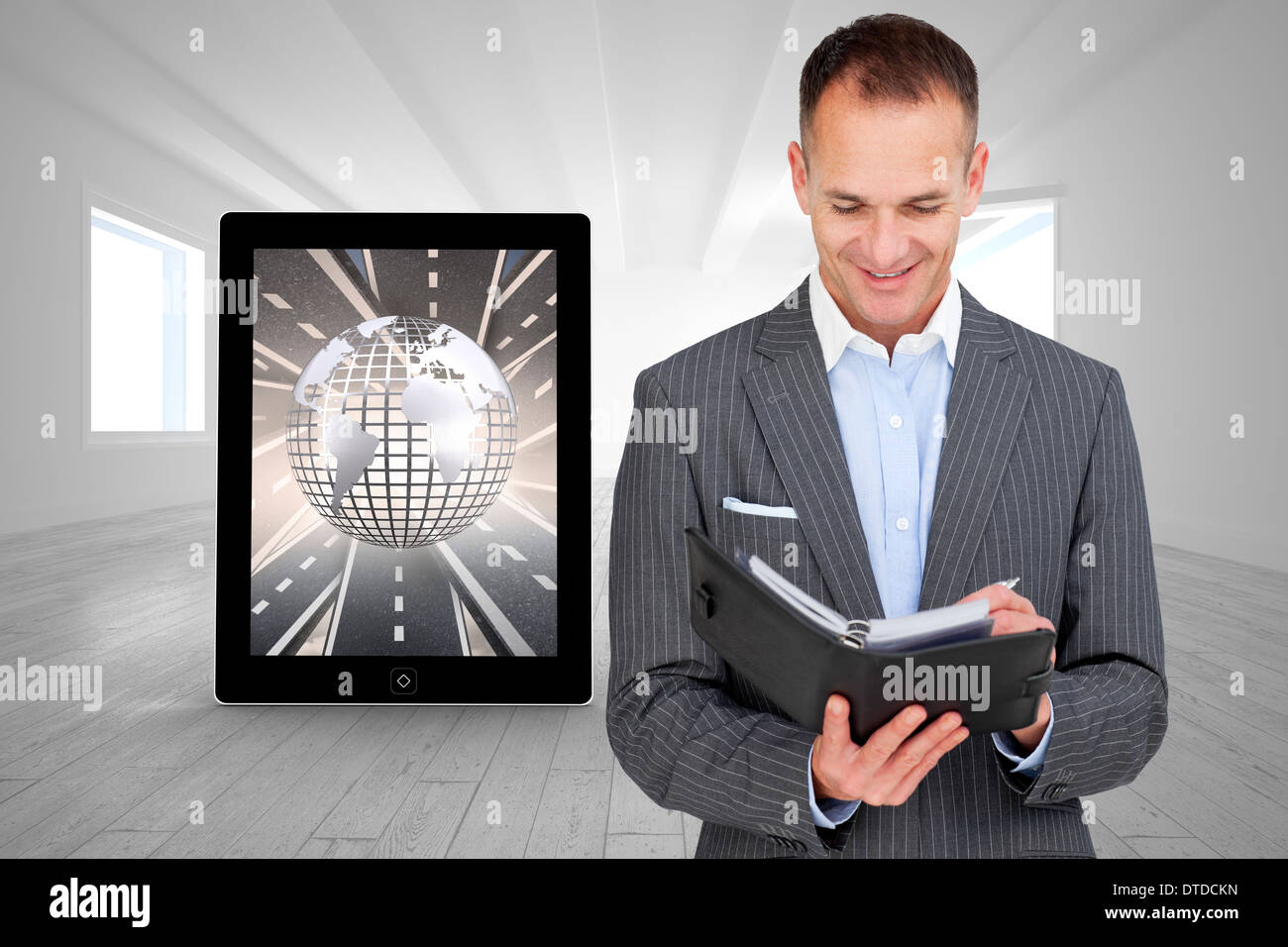 Zusammengesetztes Bild der Arttractive Unternehmer Beratung seiner agenda Stockfoto
