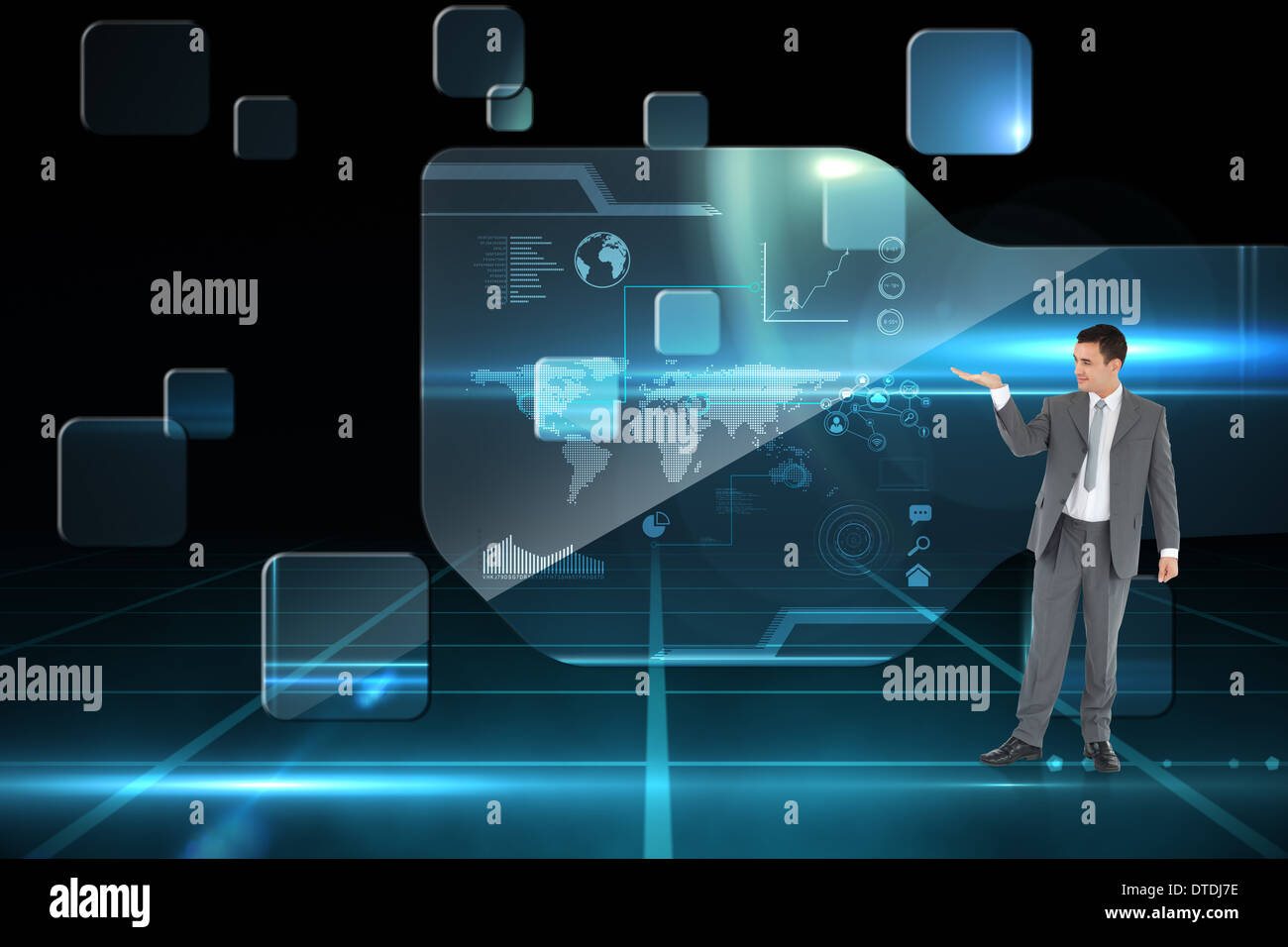 Zusammengesetztes Bild des Geschäftsmannes betrachten was er vorstellt Stockfoto