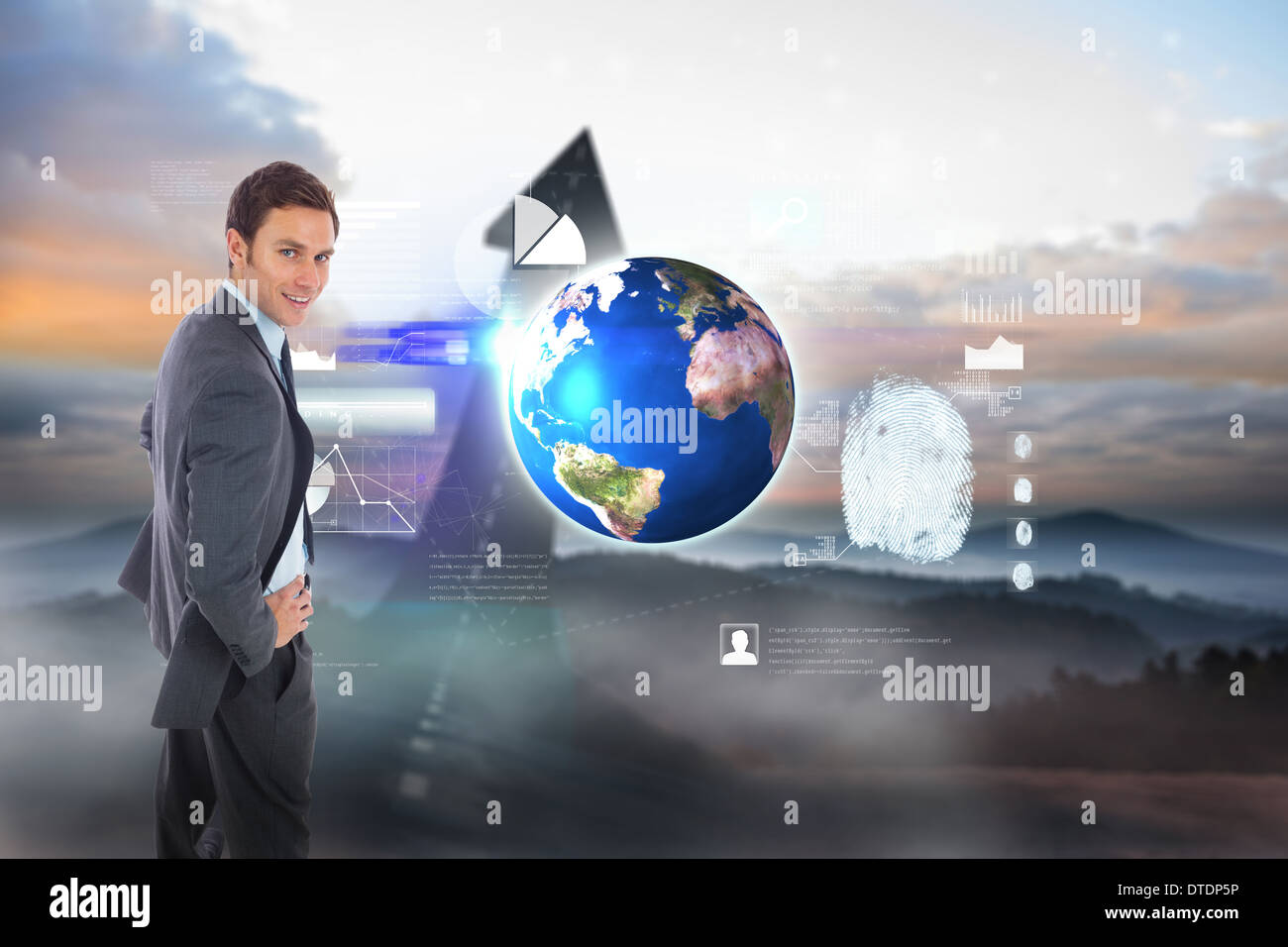 Zusammengesetztes Bild von fröhlich Geschäftsmann stehend mit Händen auf den Hüften Stockfoto