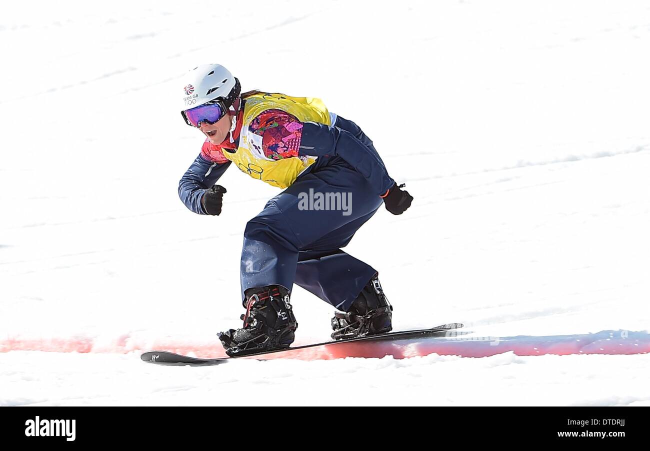 Zoe Gillings (GBR) kreuzt die Linie für die Semi finals qualifizieren. Womens Snowbboard Cross - Rosa Khutor Extreme Park - Sotschi - Russland - 16.02.2014 Stockfoto