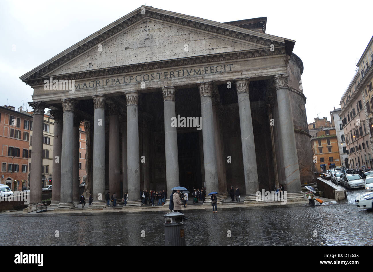 Das Pantheon, gebaut von 138AD von Emp.Hadrian gebaut ist sichum Importantsite inancient Rome.Kings und den PainterRaphael begraben Stockfoto