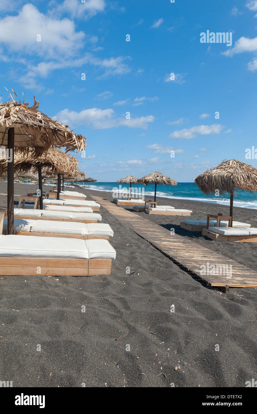 Strand von Perissa Santorini Griechenland Stockfoto