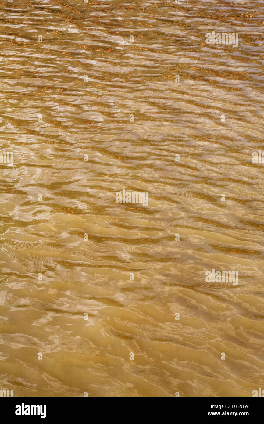 Wassermassen des Flusses Avon, Muster. Stockfoto