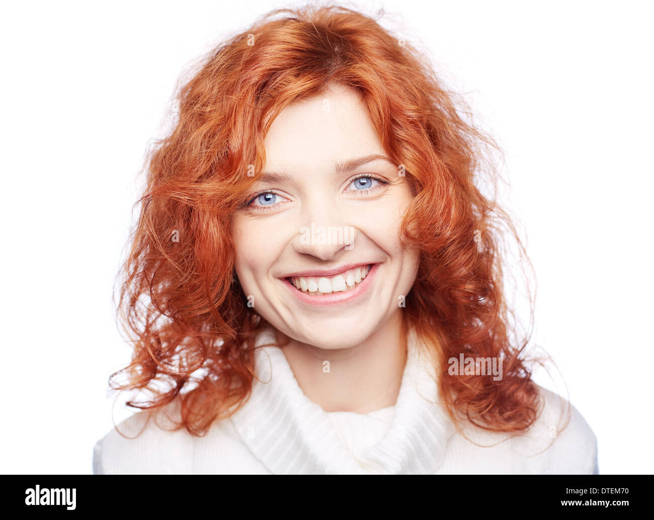 Porträt einer Ingwer Frau lächelt in die Kamera Stockfoto
