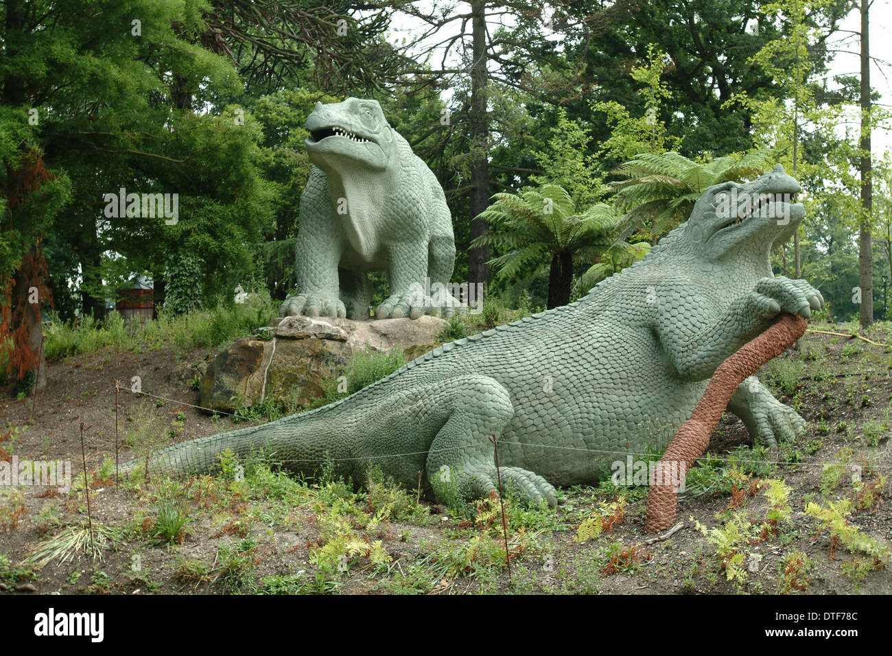 Crystal Palace-Dinosaurier-Modelle Stockfoto