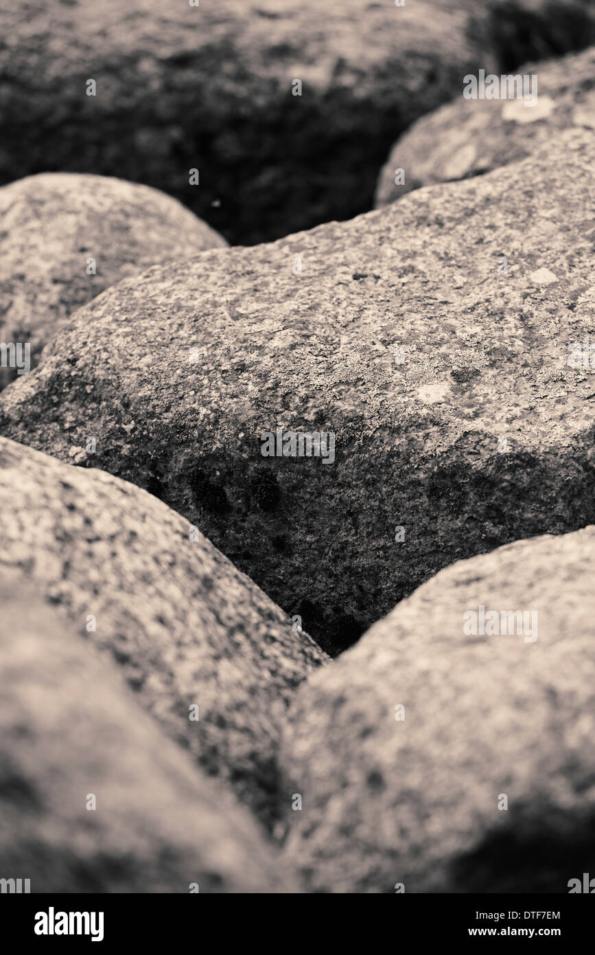 Schwarz / weiß-Art-Szene mit Steinen Stockfoto