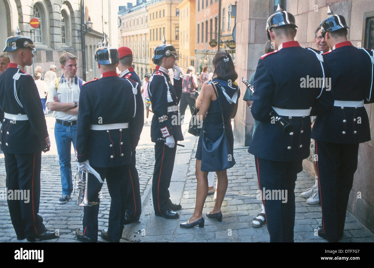 Stockholm Schweden. Eine Milatery Band nimmt sich eine Auszeit Stockfoto