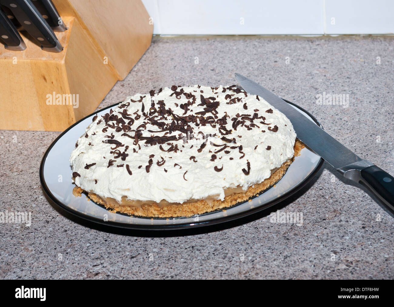 Hausgemachte Banoffee Pie auf einem Teller Stockfoto