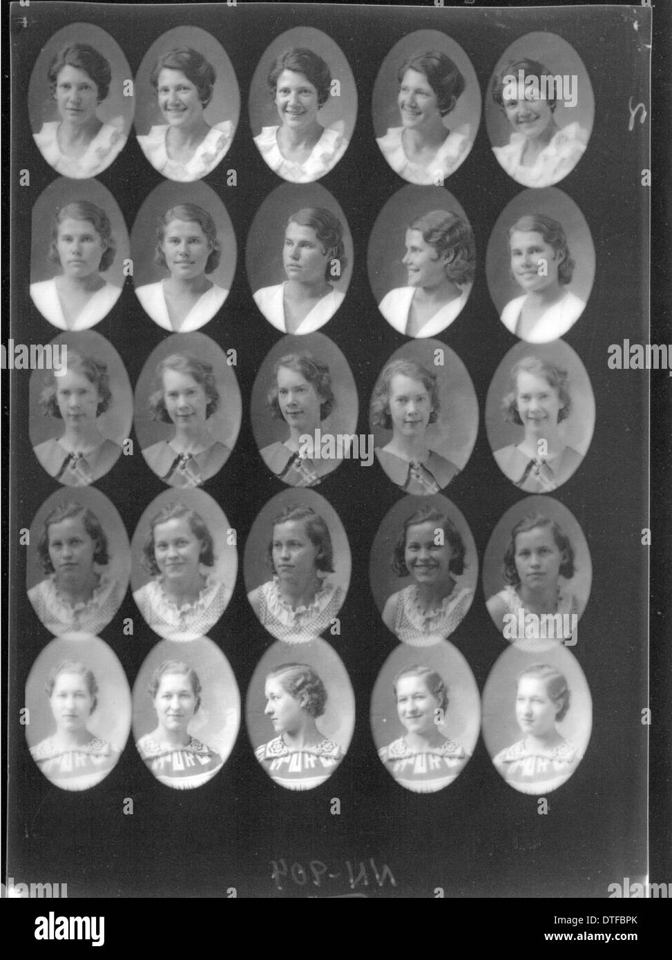 Die Porträtkollektion „Ping Pong Portraits“ aus dem Jahr 1933 zeigt Kompositfotos von fünf jungen Frauen, die ihre Jugend und Individualität einfangen. Die Fotos sind Teil einer historischen Sammlung aus den Bibliotheken von Miami, die den Stil der Porträtfotografie aus dem frühen 20. Jahrhundert hervorheben. Stockfoto